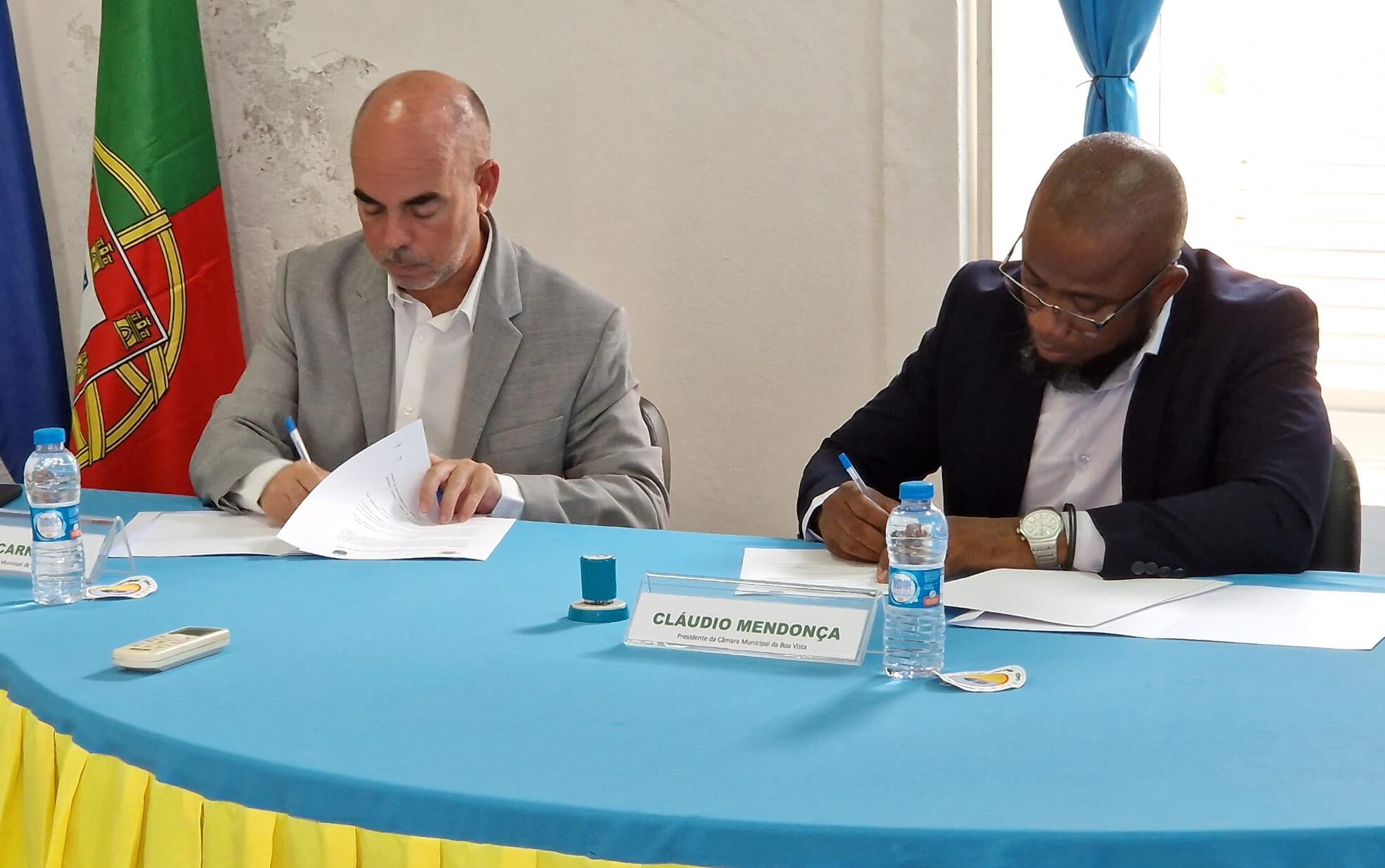 Municípios de Lagoa e Boa Vista (Cabo Verde) celebram protocolo de Geminação
